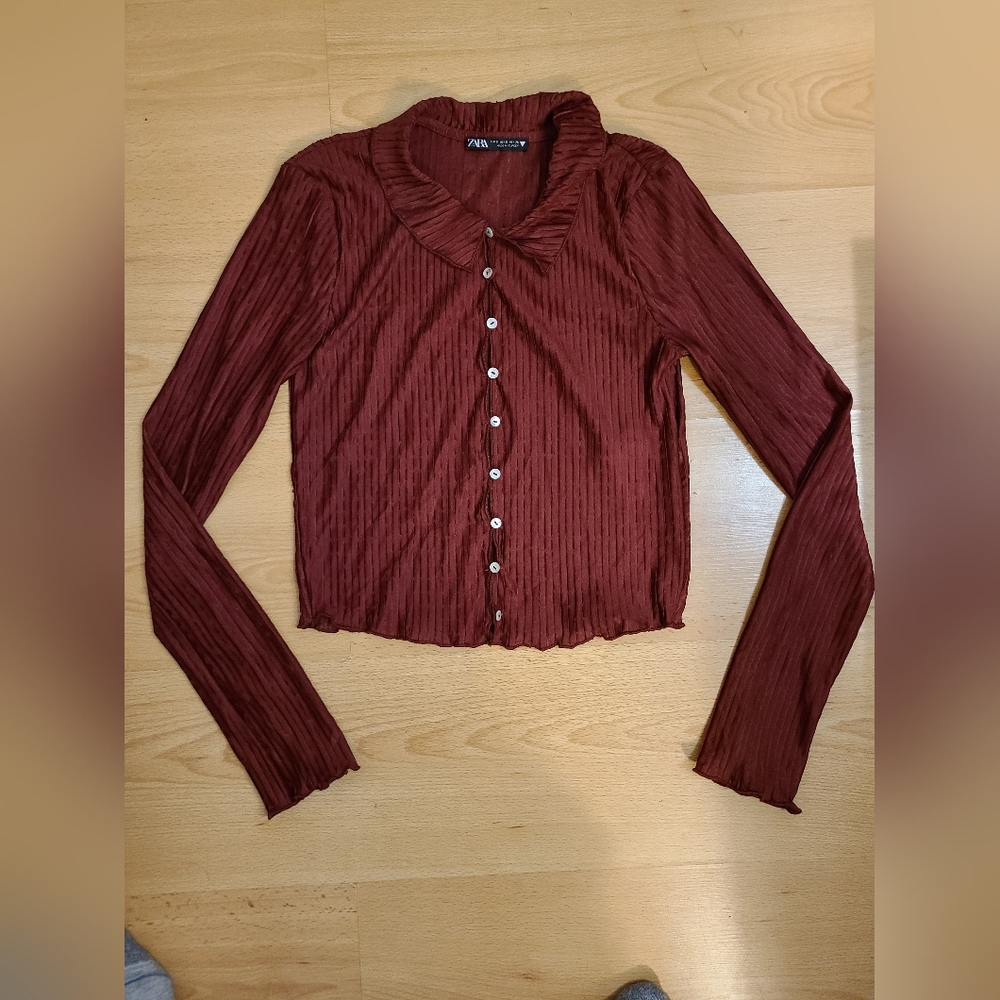 Zara burgundy blouse size S with subtle details